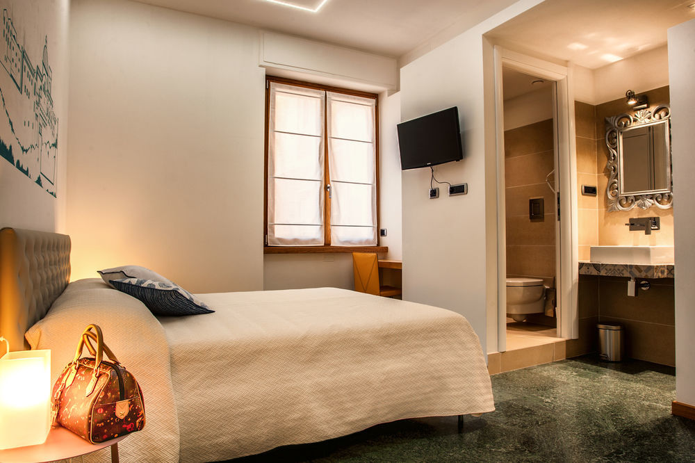 Lucenova Suite Guest-House Кальяри Экстерьер фото